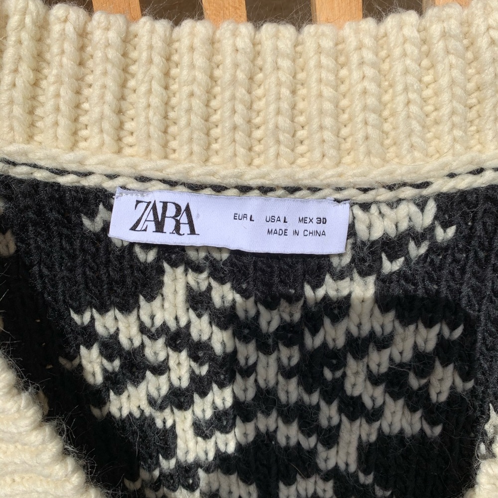 Zara - Picture 3 of 3